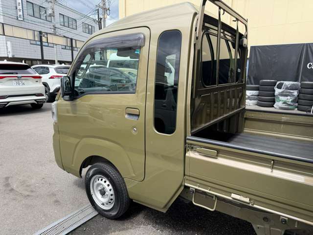 ダイハツ ハイゼットトラック ６６０ スタンダード ＳＡＩＩＩＴ ３方開 ４ＷＤ R1年 (近畿) 99