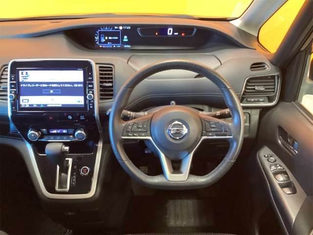 日産 セレナ ２．０ ハイウェイスター ＶセレクションＩＩ R1年 (近畿) 99