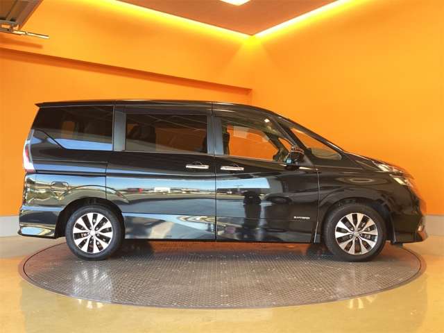 日産 セレナ ２．０ ハイウェイスター ＶセレクションＩＩ R1年 (近畿) 99