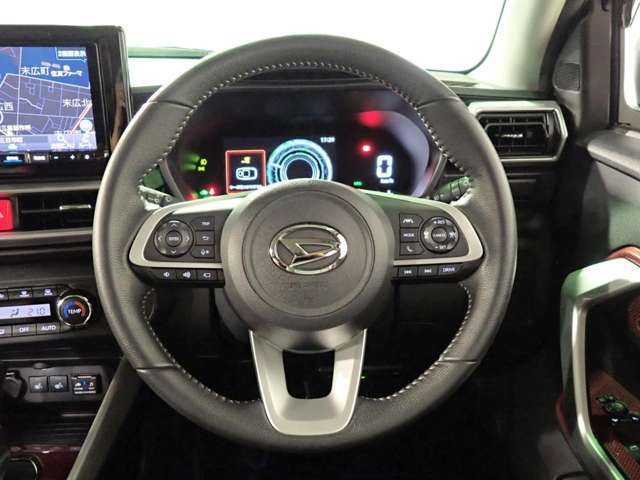ダイハツ ロッキー １．２ プレミアム Ｇ ＨＥＶ R5年 (近畿) 99
