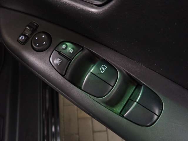 日産 セレナ ２．０ ハイウェイスター Ｖ R2年 (近畿) 99