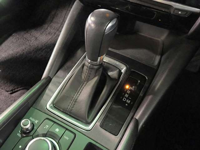マツダ アテンザ　ワゴン ２．２ ＸＤ プロアクティブ ディーゼルターボ H29年 (近畿) 99