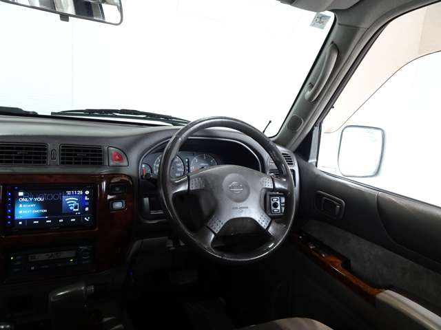 日産 サファリ ４．５ グランロードリミテッド ４ＷＤ H10年 (関東) 99