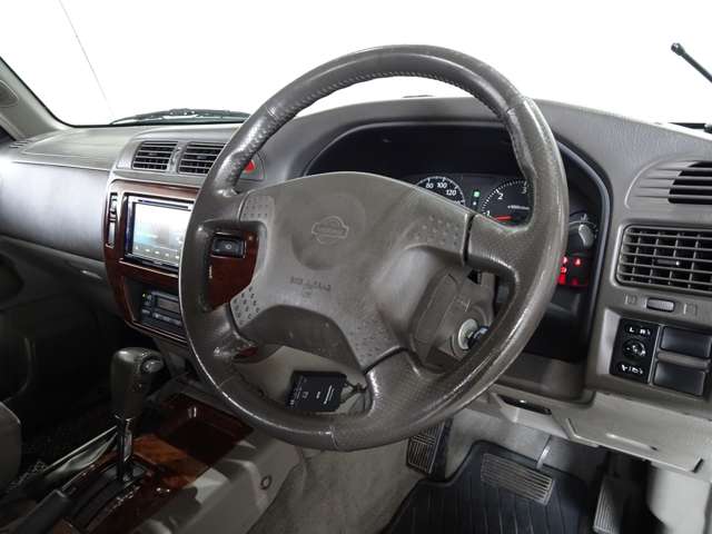 日産 サファリ ４．５ グランロードリミテッド ４ＷＤ H10年 (関東) 99