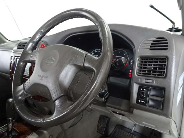 日産 サファリ ４．５ グランロードリミテッド ４ＷＤ H10年 (関東) 99