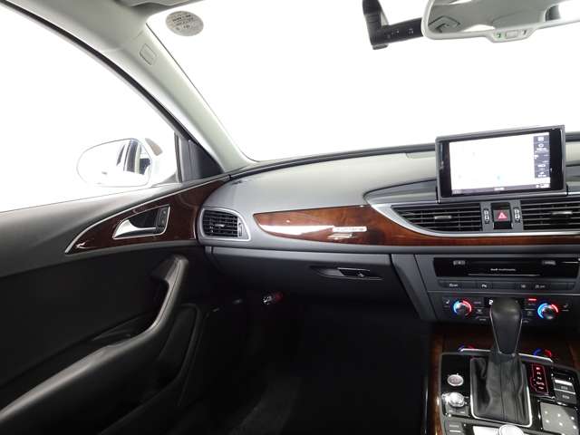 アウディ Ａ６ ２．０ ＴＦＳＩ クワトロ ４ＷＤ H27年 (関東) 99