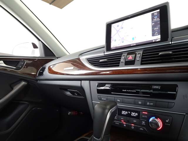 アウディ Ａ６ ２．０ ＴＦＳＩ クワトロ ４ＷＤ H27年 (関東) 99