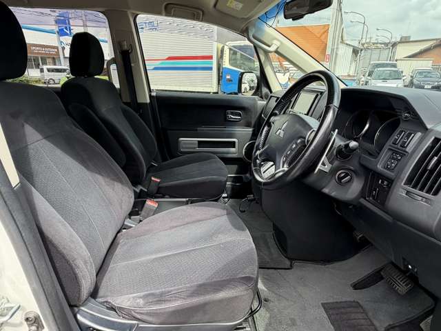 三菱 デリカ　Ｄ：５ ２．２ Ｄ パワーパッケージ ディーゼルターボ ４ＷＤ H29年 (東海) 99