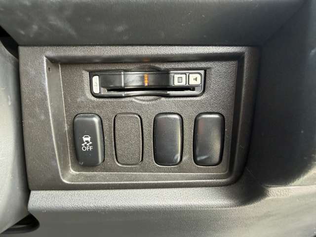 三菱 デリカ　Ｄ：５ ２．２ Ｄ パワーパッケージ ディーゼルターボ ４ＷＤ H29年 (東海) 99