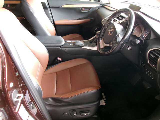 レクサス ＮＸ３００ｈ ３００Ｈ バージョンＬ ４ＷＤ H27年 (近畿) 99