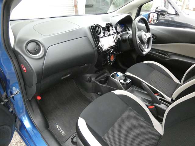 日産 ノート １．２ Ｅ－ＰＯＷＥＲ Ｘ R1年 (関東) 99