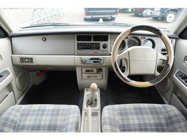 日産 ラシーン １．５ タイプＩＩＩ ４ＷＤ H7年 (関東) 99