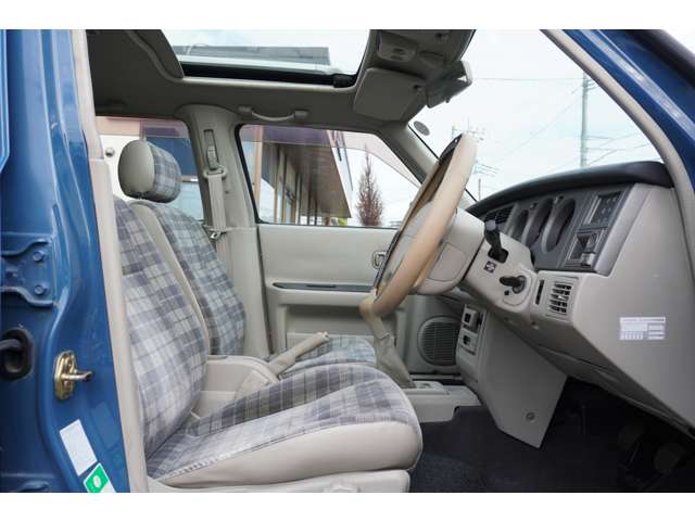 日産 ラシーン １．５ タイプＩＩＩ ４ＷＤ H7年 (関東) 99
