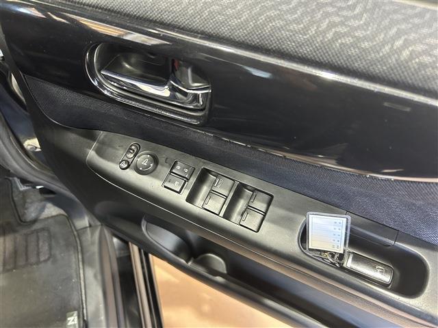 ホンダ Ｎ　ＢＯＸ ６６０ カスタムＧ Ｌパッケージ H24年 (四国) 99