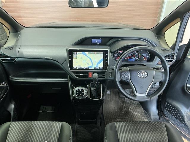トヨタ ヴォクシー ２．０ ＺＳ H29年 (四国) 99