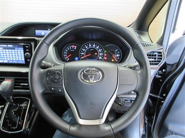 トヨタ ヴォクシー ２．０ ＺＳ H29年 (四国) 99