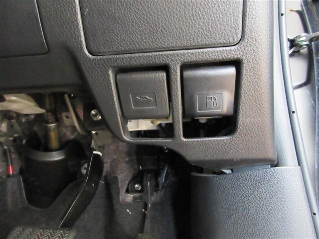 トヨタ ヴォクシー ２．０ ＺＳ H29年 (四国) 99