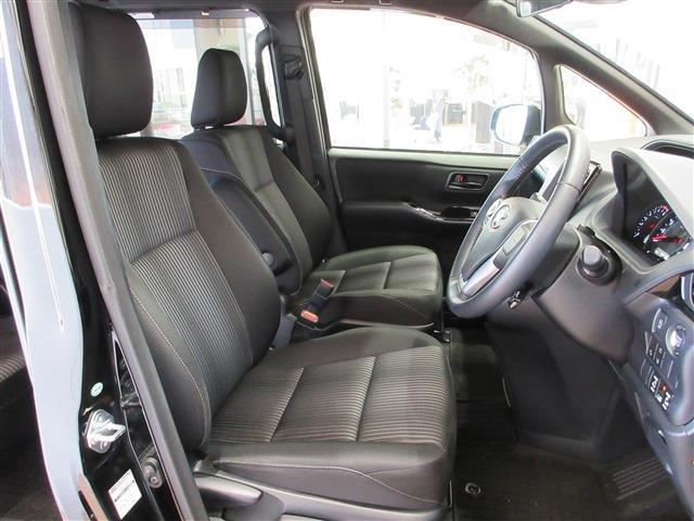 トヨタ ヴォクシー ２．０ ＺＳ H29年 (四国) 99