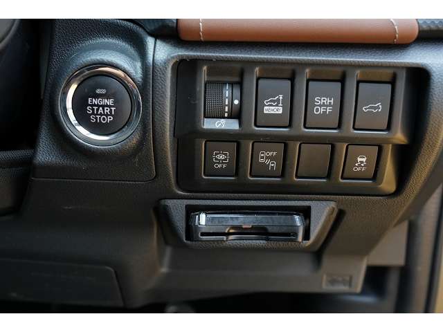 スバル フォレスター　ハイブリッド ２．０ アドバンス ４ＷＤ H30年 (関東) 99