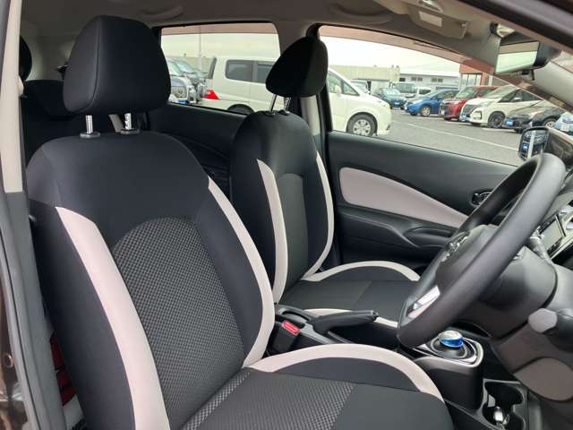 日産 ノート １．２ Ｅ－ＰＯＷＥＲ Ｘ H29年 (関東) 99