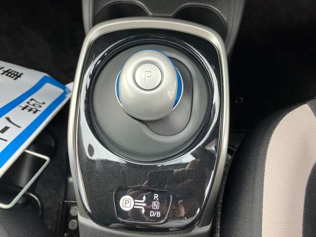 日産 ノート １．２ Ｅ－ＰＯＷＥＲ Ｘ H29年 (関東) 99