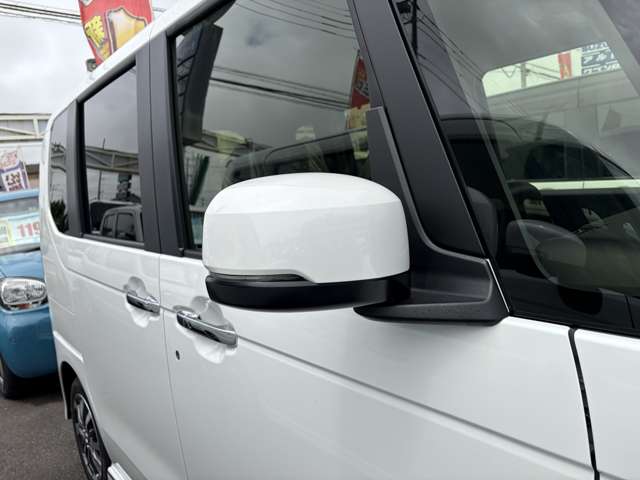ホンダ Ｎ　ＢＯＸ カスタム ６６０ R8年 () 99