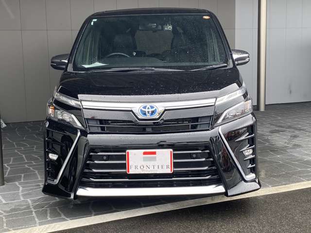 トヨタ ヴォクシー １．８ ハイブリッド ＺＳ 煌ＩＩＩ R2年 (九州・沖縄) 99