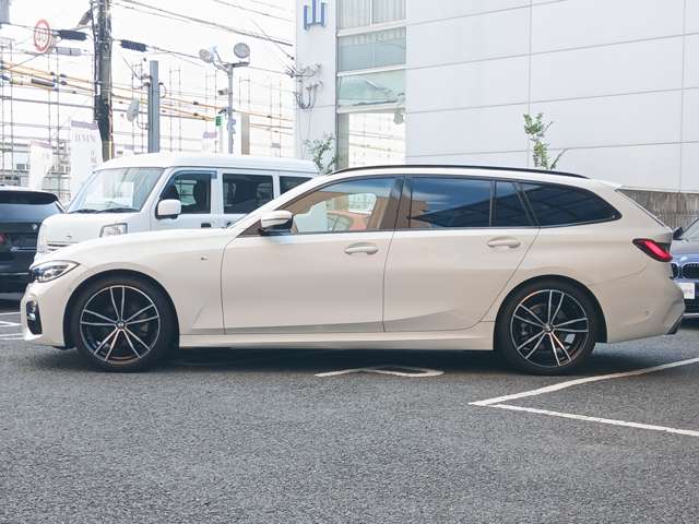 ＢＭＷ ３シリーズ ３２０Ｉ Ｍスポーツ R2年 (近畿) 99