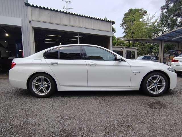 ＢＭＷ ５シリーズ ５２３ｉ　Ｍスポーツ H29年 (近畿) 99