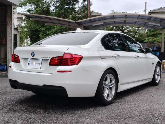 ＢＭＷ ５シリーズ ５２３ｉ　Ｍスポーツ H29年 (近畿) 99