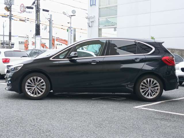 ＢＭＷ ２シリーズアクティブツアラー ２１８Ｄ ラグジュアリー ディーゼルターボ R1年 (近畿) 99