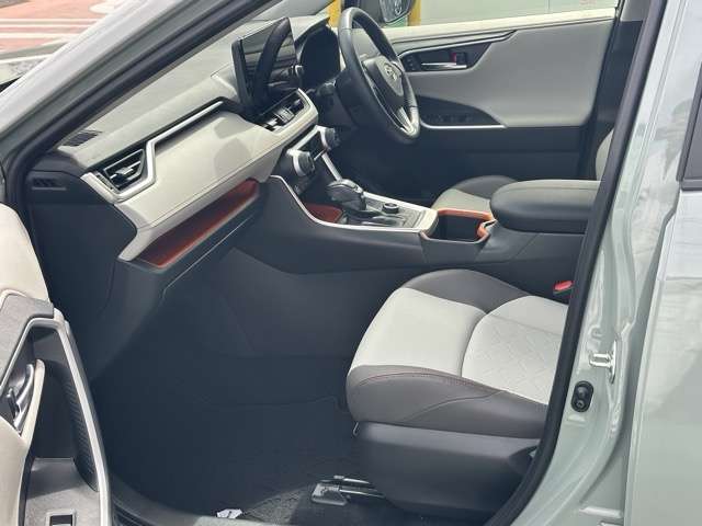 トヨタ ＲＡＶ４ ２．０ アドベンチャー ４ＷＤ R6年 (東海) 99