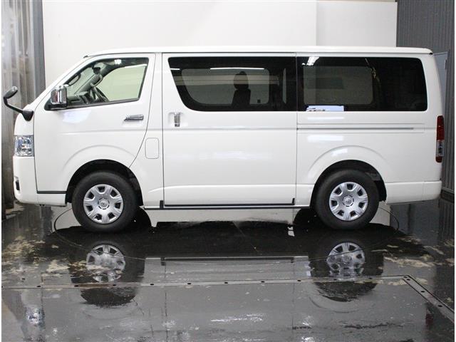 トヨタ ハイエースバン ２．８ スーパーＧＬ ロング ディーゼルターボ ４ＷＤ R7年 (北海道) 99