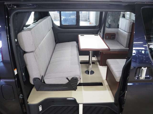 トヨタ ハイエースバン キャンピング R3年 (北海道) 99