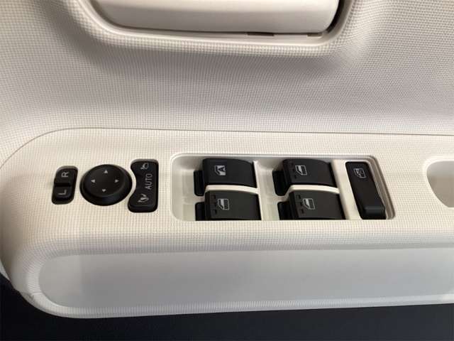 ダイハツ ムーヴ　キャンバス ６６０ ストライプス Ｘ R8年 (近畿) 99