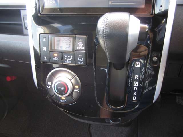 ダイハツ タント ６６０ カスタム ＲＳ ＳＡ ４ＷＤ H26年 (関東) 99