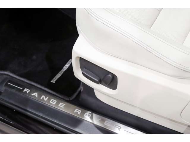 ランドローバー レンジローバー スポーツ ５．０ Ｖ８ スーパーチャージド ４ＷＤ H22年 (関東) 99