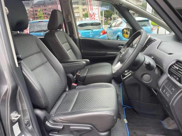 日産 セレナ １．２ Ｅ－ＰＯＷＥＲ ハイウェイスター Ｖ R1年 (関東) 99
