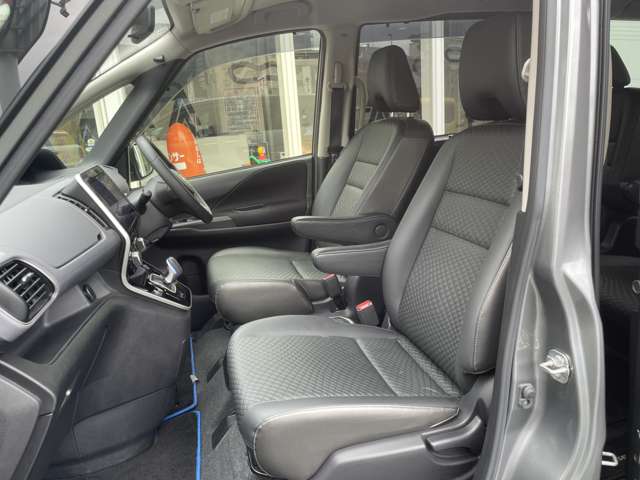 日産 セレナ １．２ Ｅ－ＰＯＷＥＲ ハイウェイスター Ｖ R1年 (関東) 99