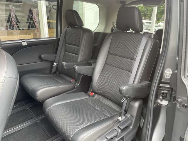 日産 セレナ １．２ Ｅ－ＰＯＷＥＲ ハイウェイスター Ｖ R1年 (関東) 99