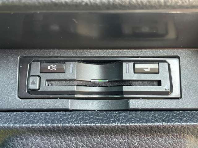 トヨタ ヴォクシー １．８ ハイブリッド ＺＳ 煌 H30年 () 99
