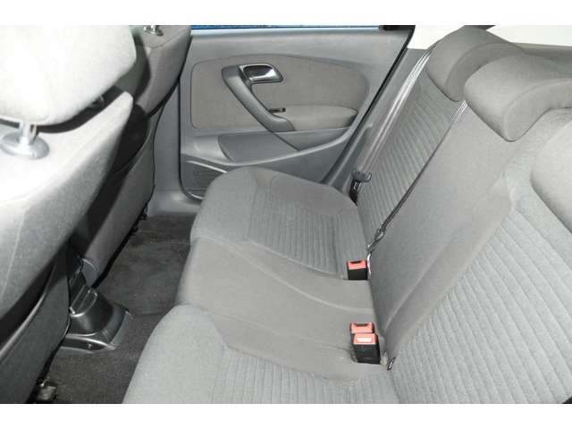 フォルクスワーゲン ポロ ＴＳＩ　コンフォートライン　ブルーモーションテクノロジー H24年 (近畿) 99
