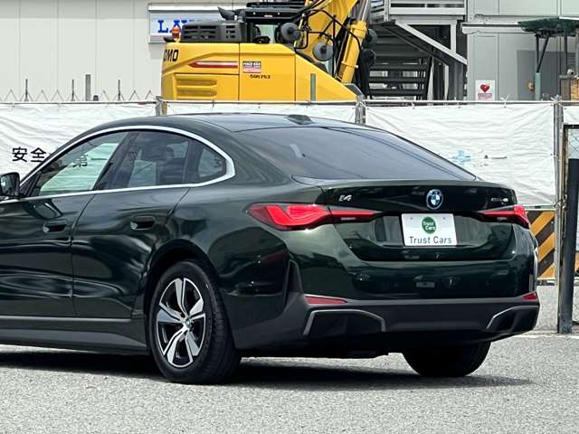 ＢＭＷ ｉ４ Ｅドライブ４０ R4年 (近畿) 99