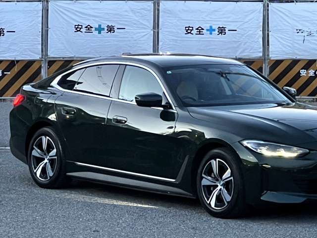 ＢＭＷ ｉ４ Ｅドライブ４０ R4年 (近畿) 99