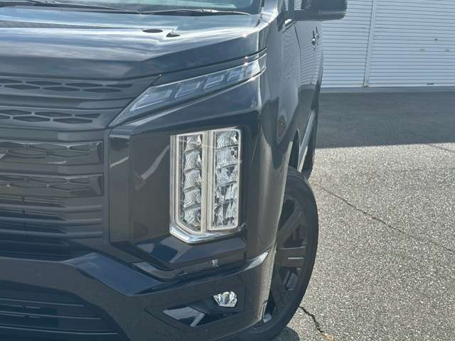 三菱 デリカ　Ｄ：５ ２．２ ブラック エディション ディーゼルターボ ４ＷＤ R7年 (近畿) 99