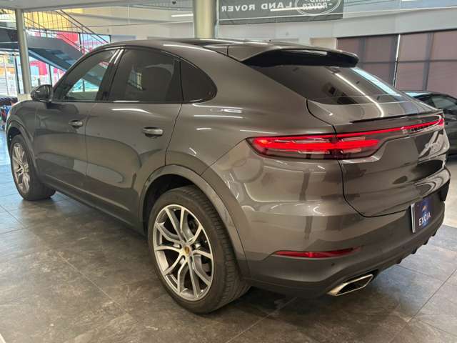 ポルシェ カイエンクーペ ３．０ ティプトロニックＳ リアセンターシート ４ＷＤ R4年 (関東) 99