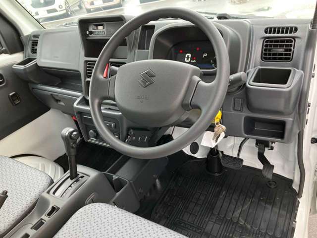 スズキ キャリイトラック ６６０ 保冷車 助手席側スライドドア仕様 ４ＷＤ R8年 (四国) 99