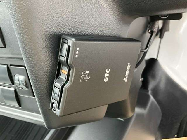 スズキ キャリイトラック ６６０ 保冷車 助手席側スライドドア仕様 ４ＷＤ R8年 (四国) 99