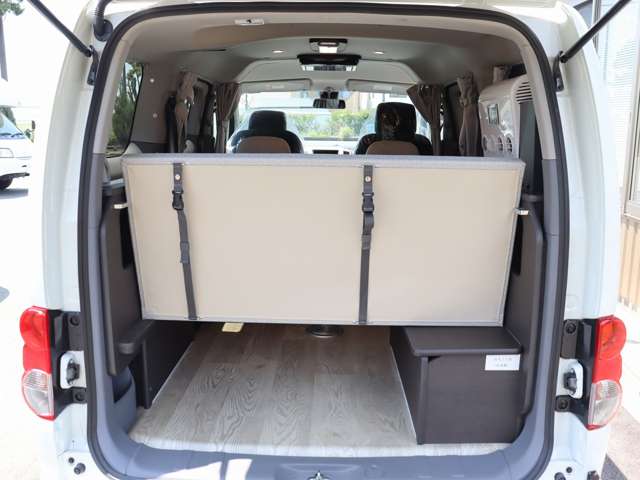 日産 ＮＶ２００バネット フジカーズジャパン R8年 (東海) 99