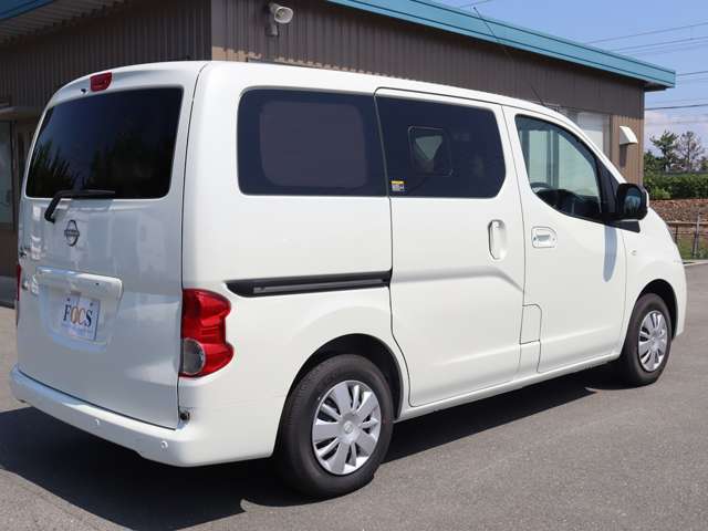 日産 ＮＶ２００バネット フジカーズジャパン R8年 (東海) 99